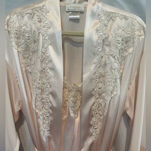 Vintage (2005) Elegant & Sophisticated Satin Nightgown and Robe Set - Bridal Set